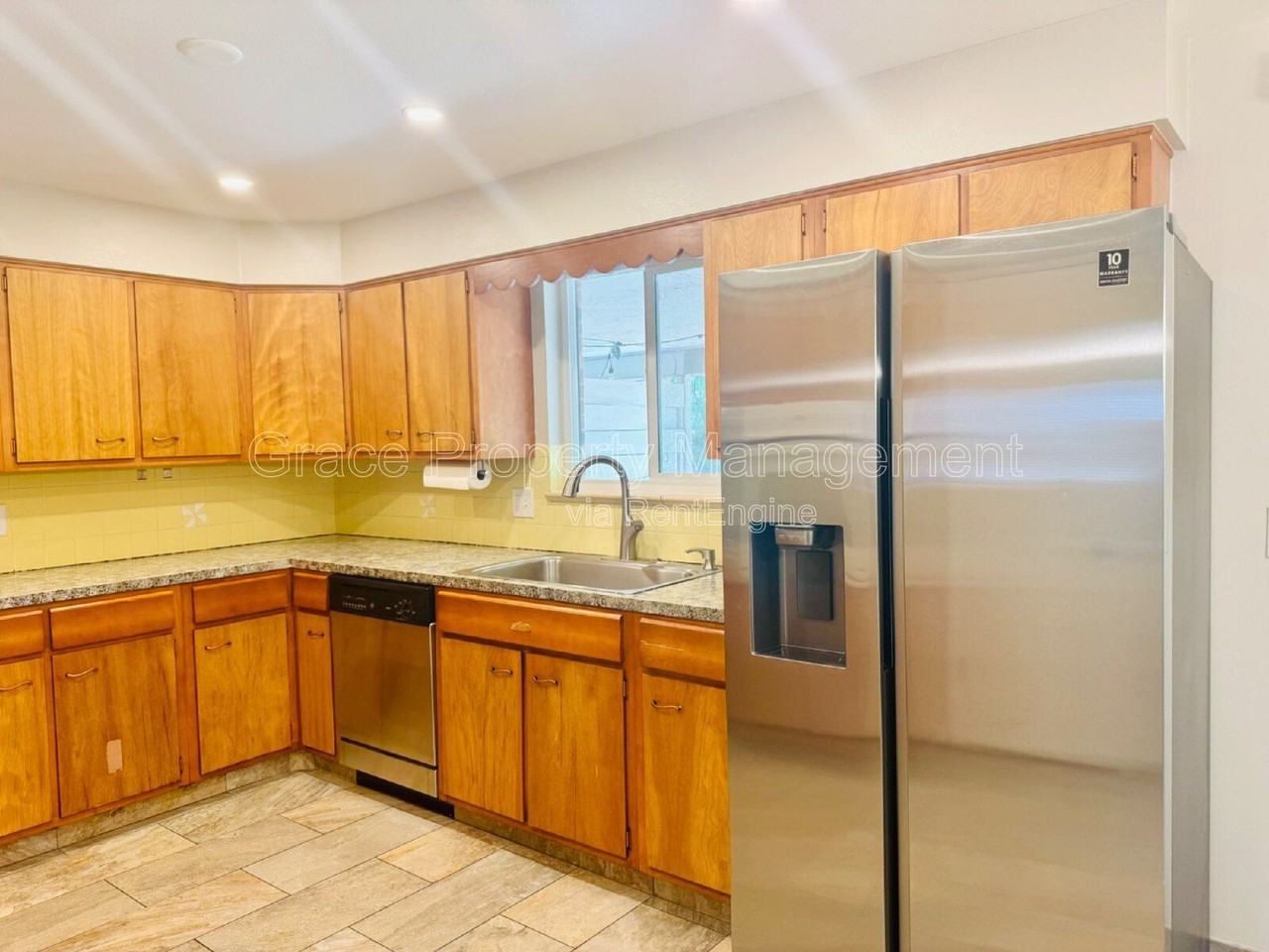 3583 Wright St - Photo 6 of 30