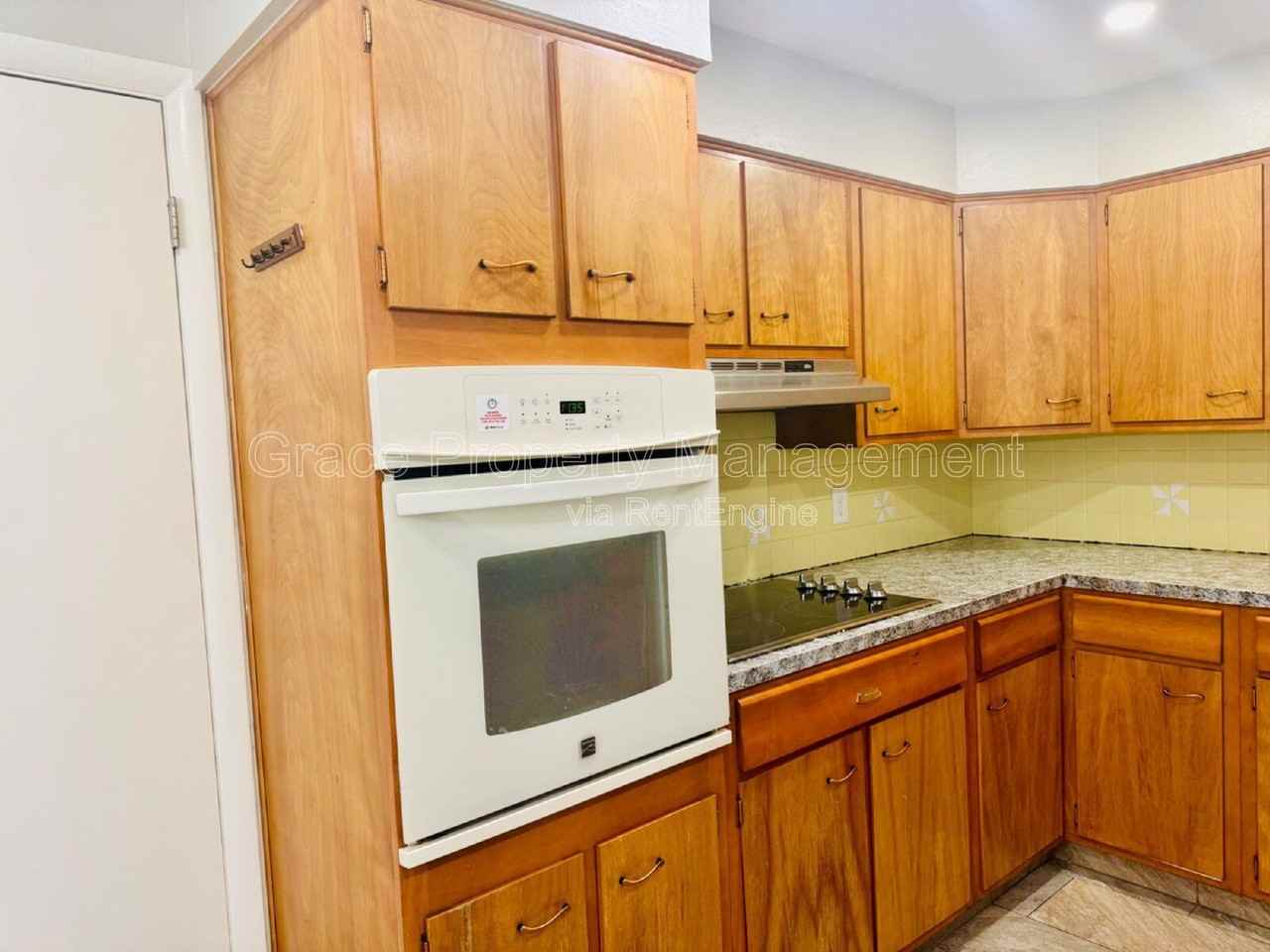 3583 Wright St - Photo 7 of 30