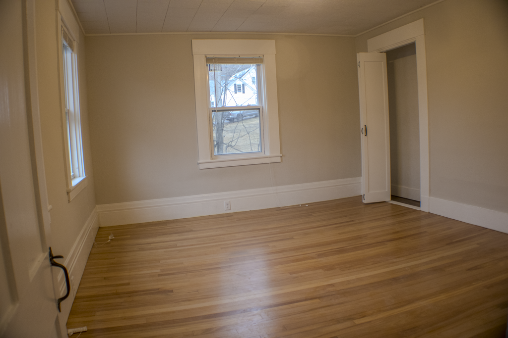 250 Ashburnham St - Photo 4 of 21