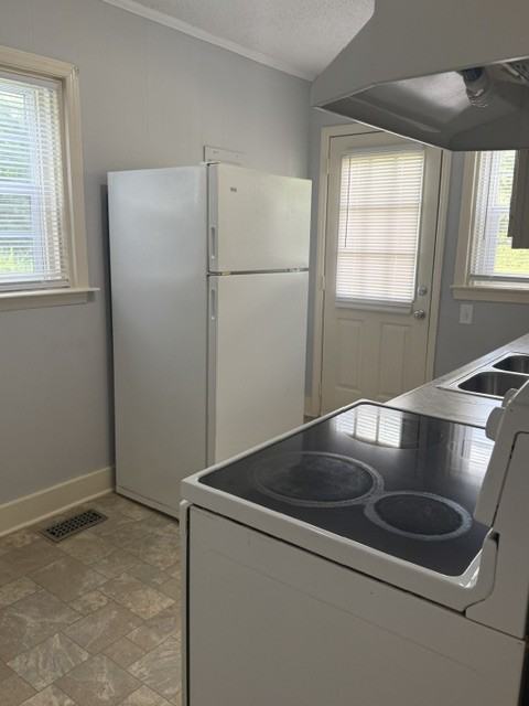 613 Old Williams Rd - Photo 6 of 9