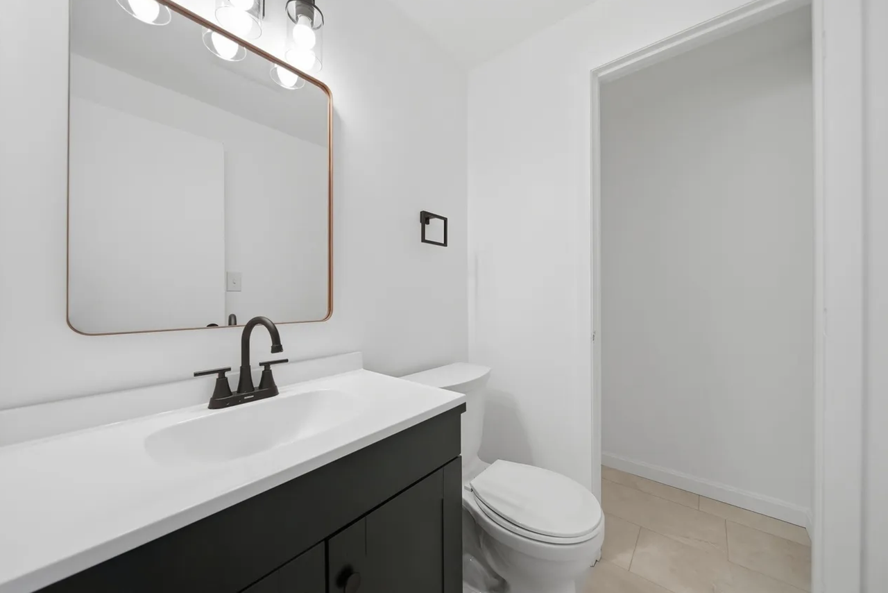 25 Silverton Dr - Photo 4 of 23