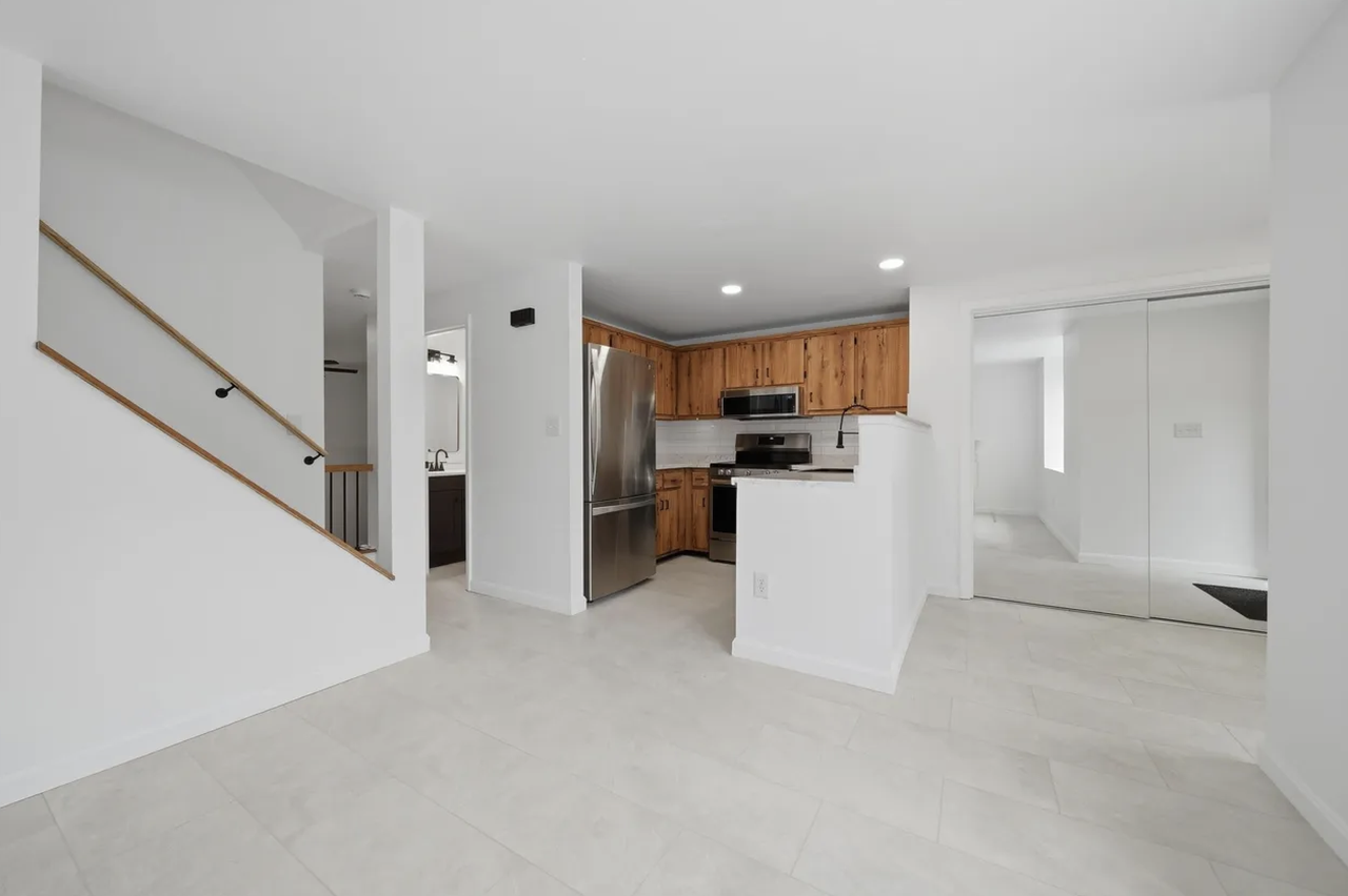 25 Silverton Dr - Photo 5 of 23