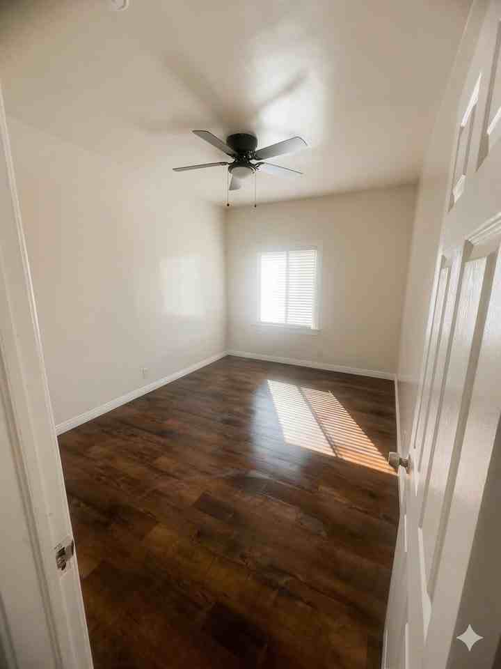 2723 San Marino St #12A - Photo 4 of 10