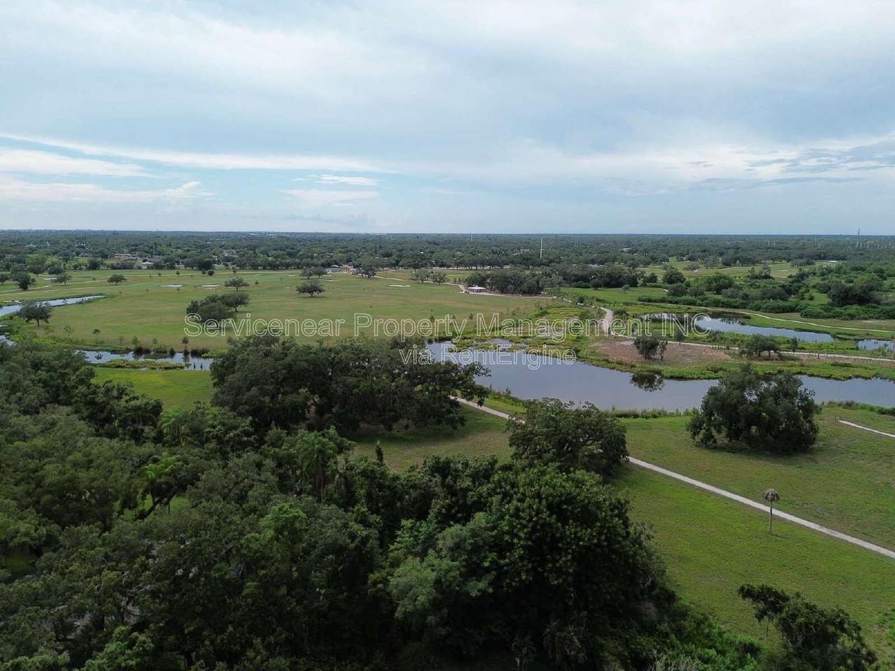 423 Whispering Oaks Ct - Photo 4 of 46