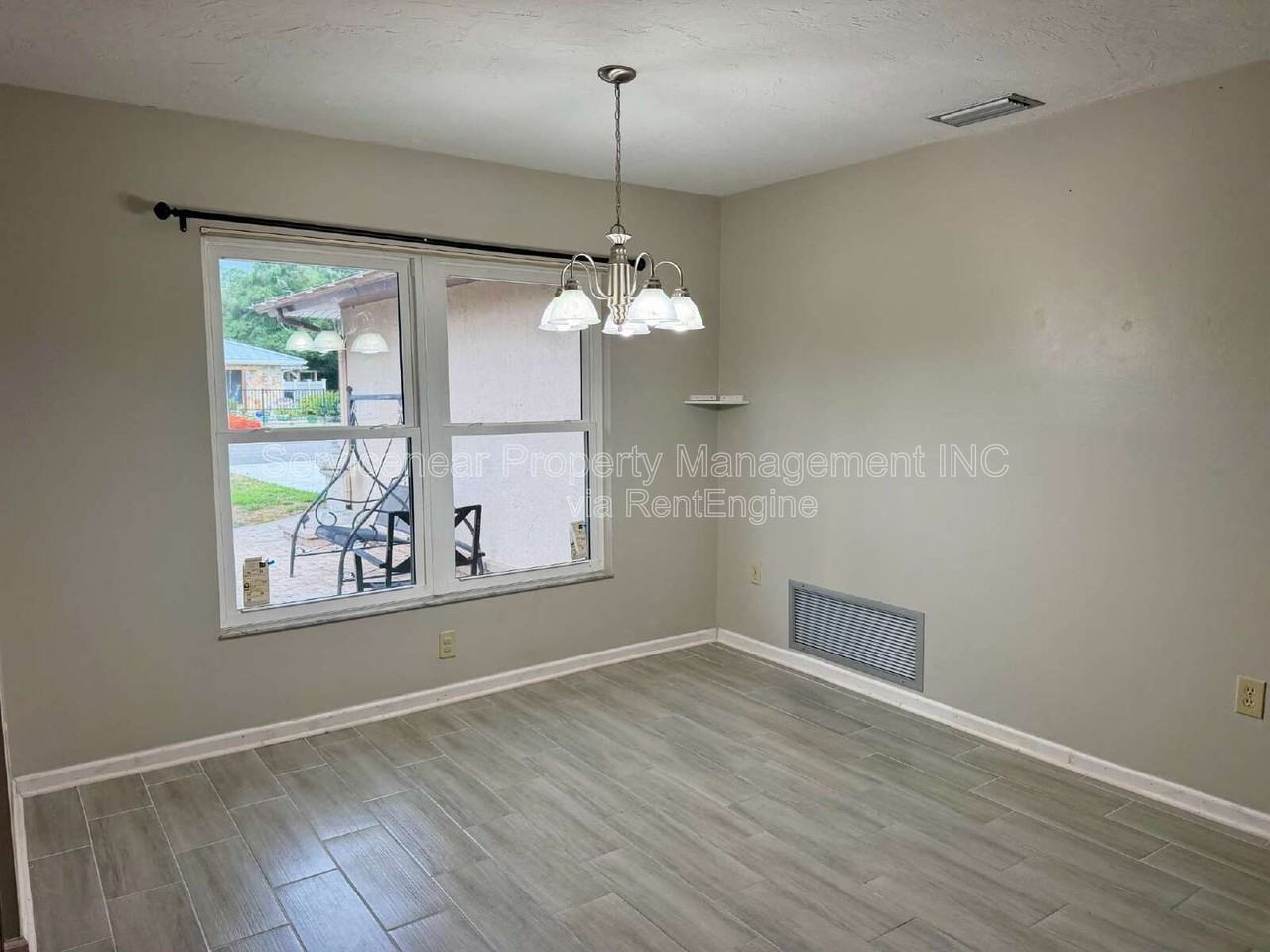 423 Whispering Oaks Ct - Photo 7 of 46