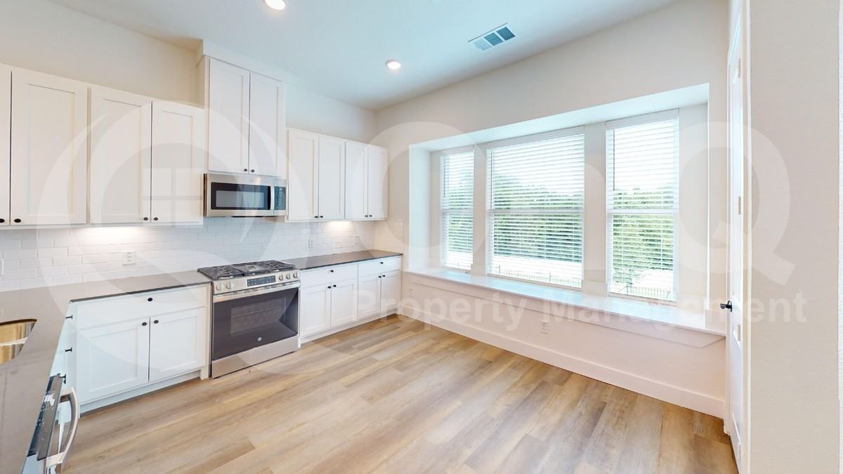 369 Mule Deer Mews - Photo 4 of 24