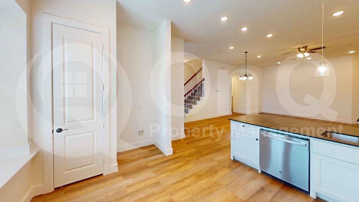 369 Mule Deer Mews - Photo 5 of 24