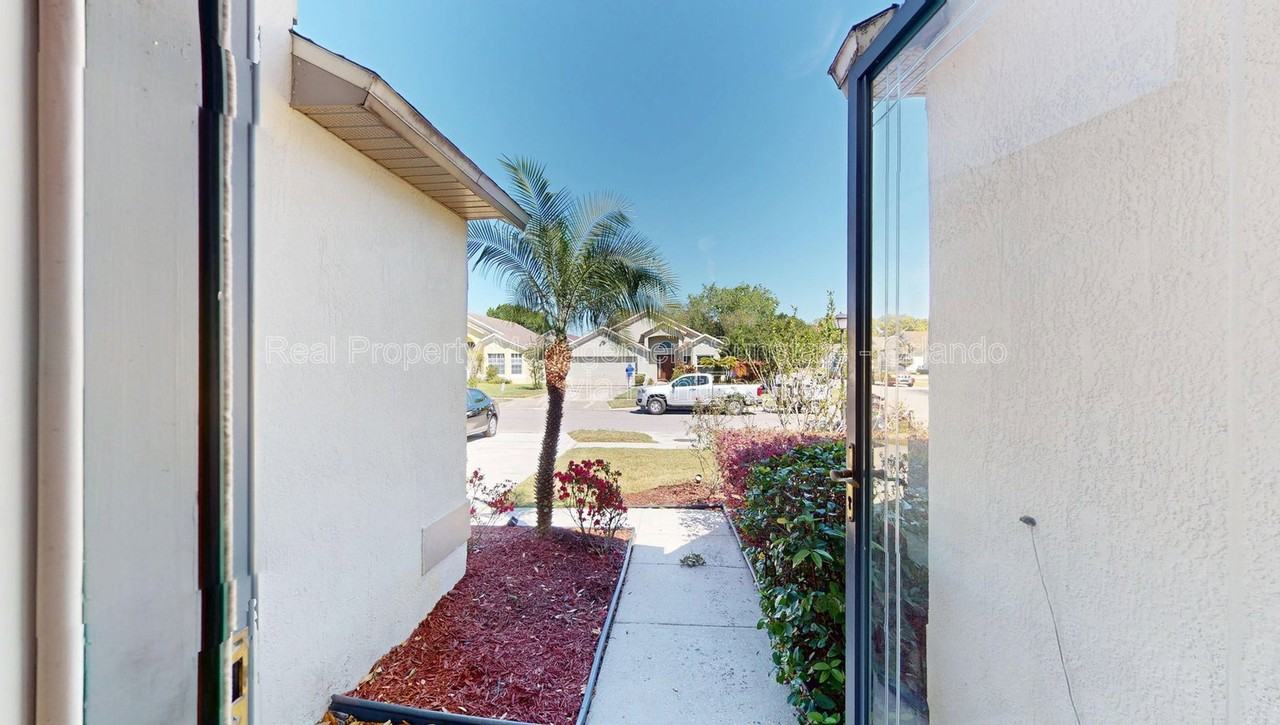 5662 Rywood Dr - Photo 2 of 25