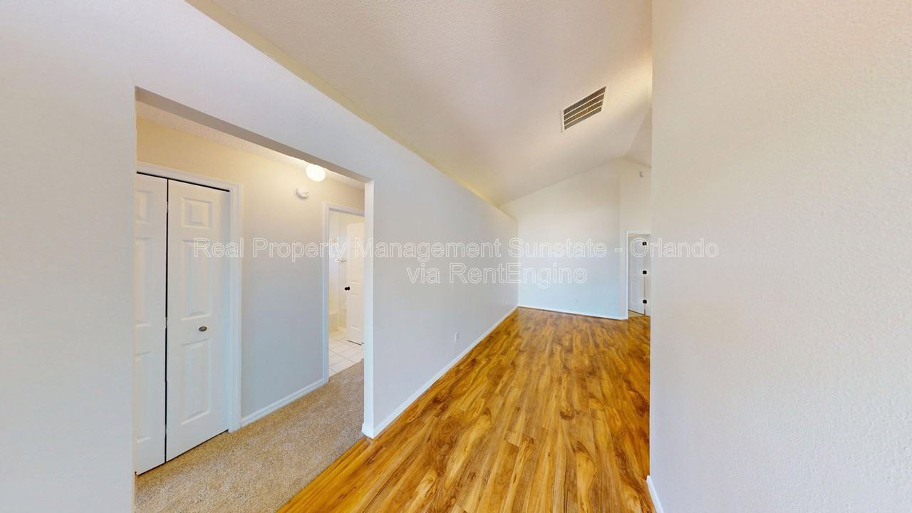 5662 Rywood Dr - Photo 4 of 25