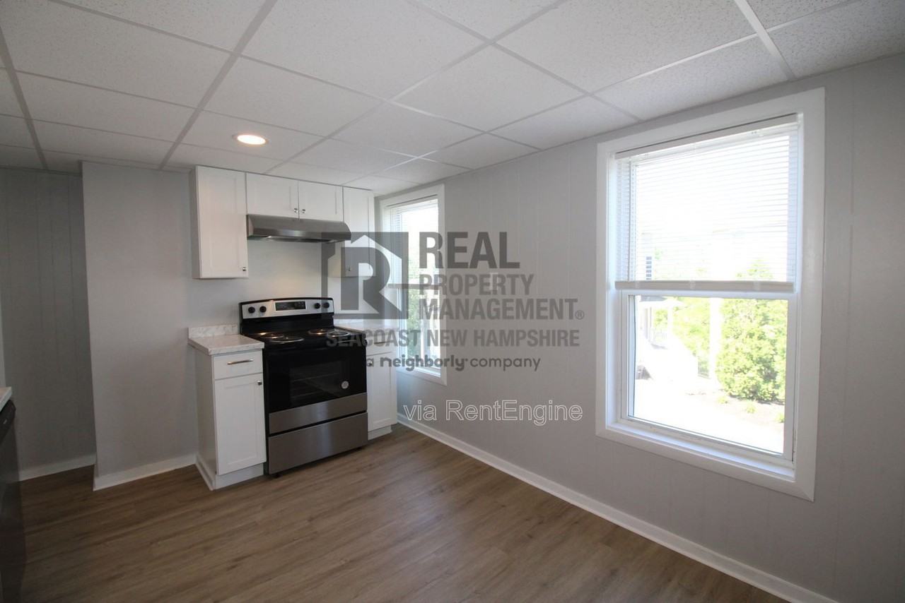 61 3rd St #201 - Photo 2 of 21