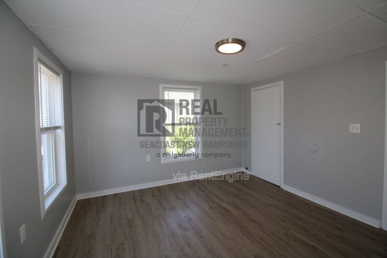 61 3rd St #201 - Photo 5 of 21