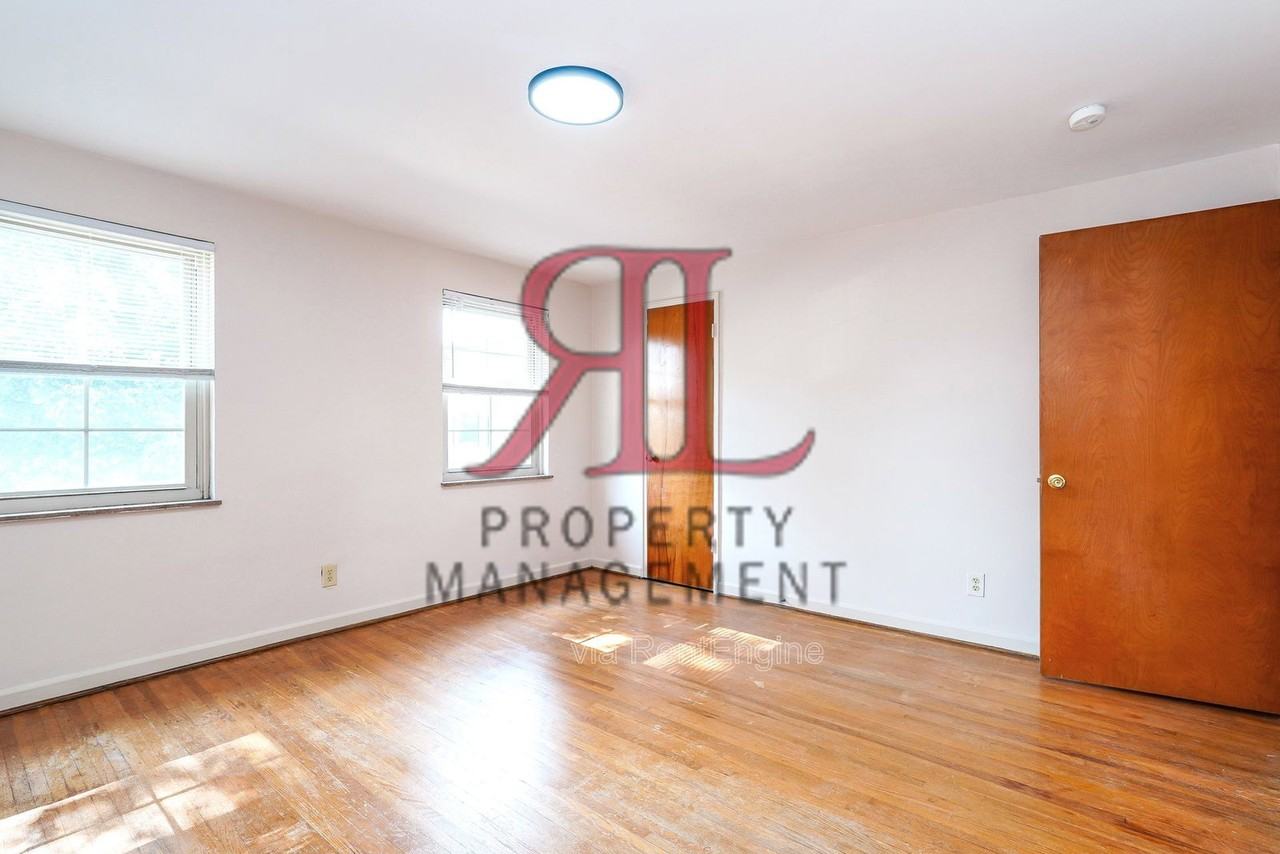 1799 Kings Ct - Photo 3 of 18