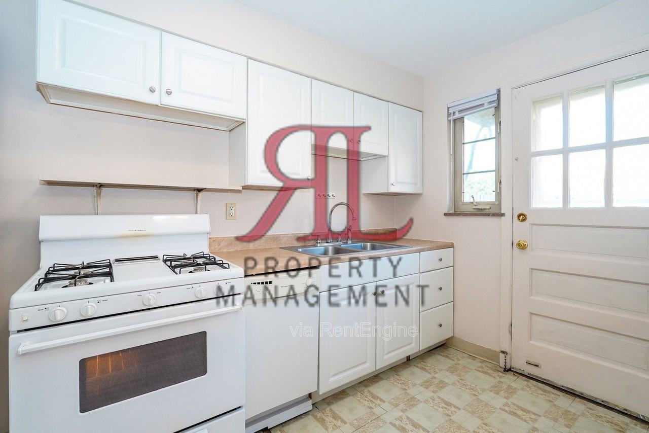 1799 Kings Ct - Photo 6 of 18