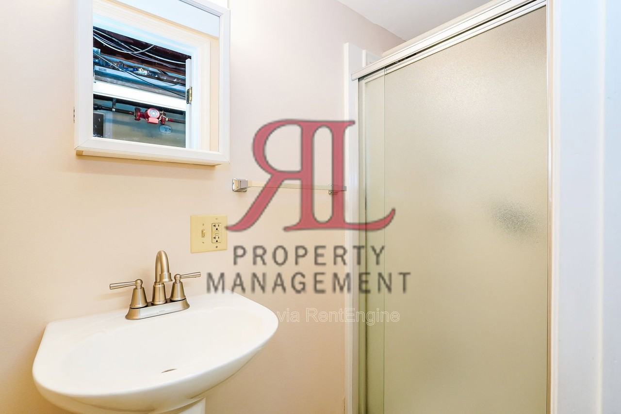 1799 Kings Ct #E - Photo 6 of 15