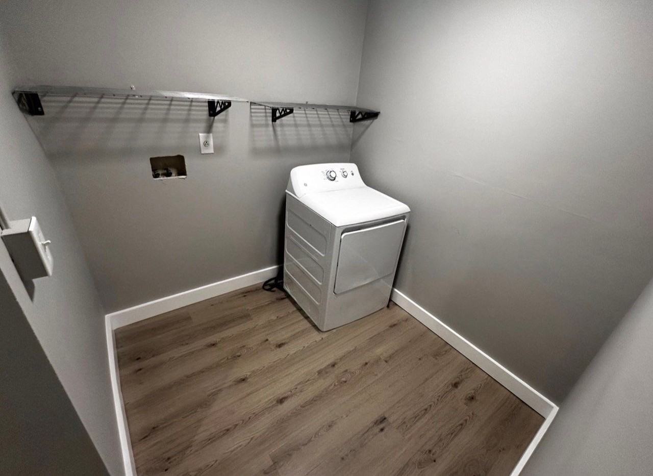 330 Lowell St #2R - Photo 4 of 15