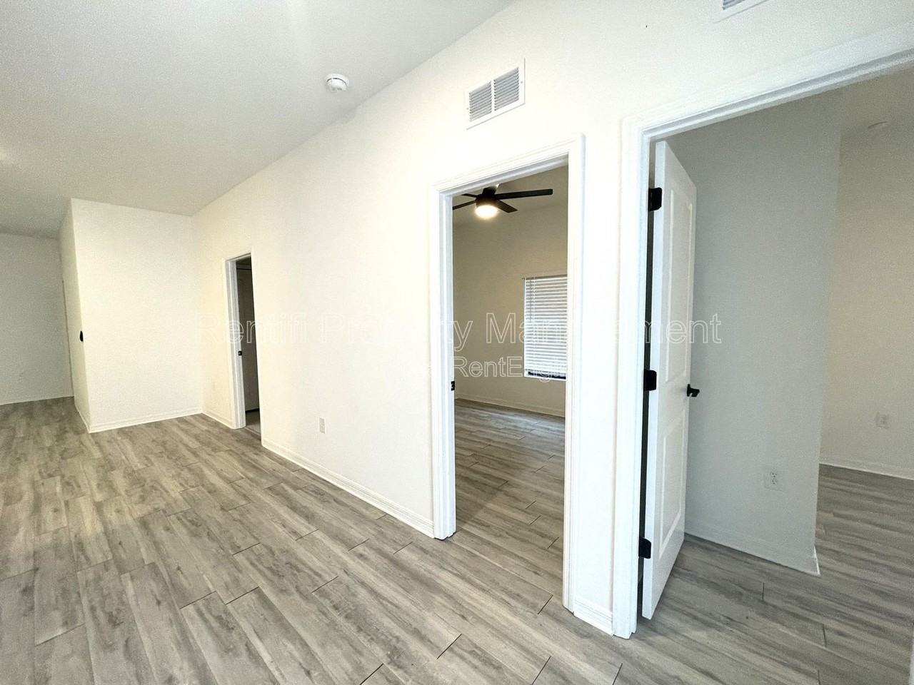 558 Nimitz Blvd - Photo 3 of 19