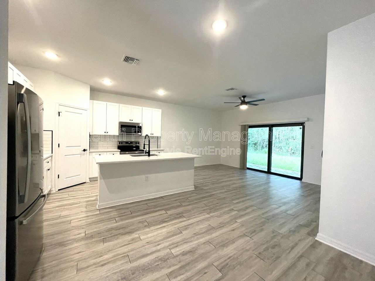558 Nimitz Blvd - Photo 5 of 19