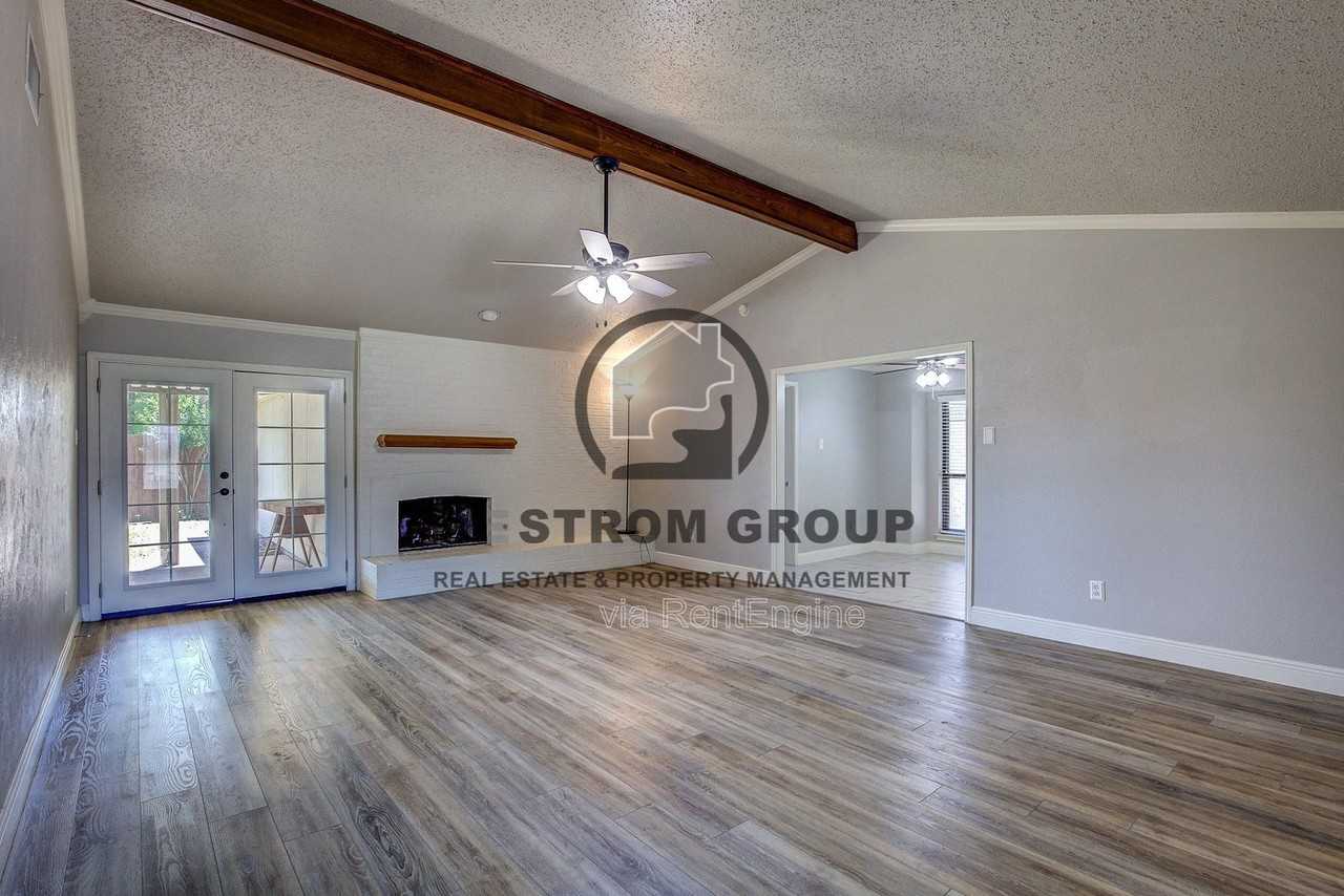 1642 Belltower Dr - Photo 6 of 40