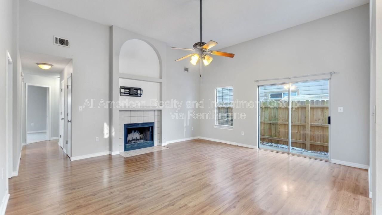 330 Brookwood Blvd - Photo 3 of 21