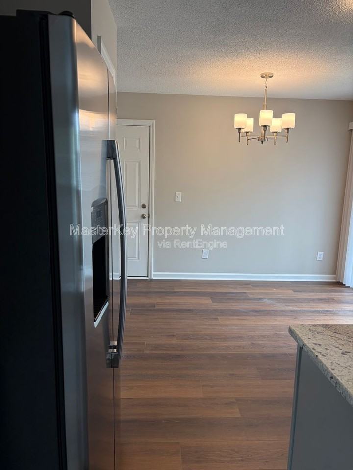 205 Downing Glen Dr - Photo 5 of 23