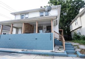 2209 E New York St #B - Photo 1 of 1