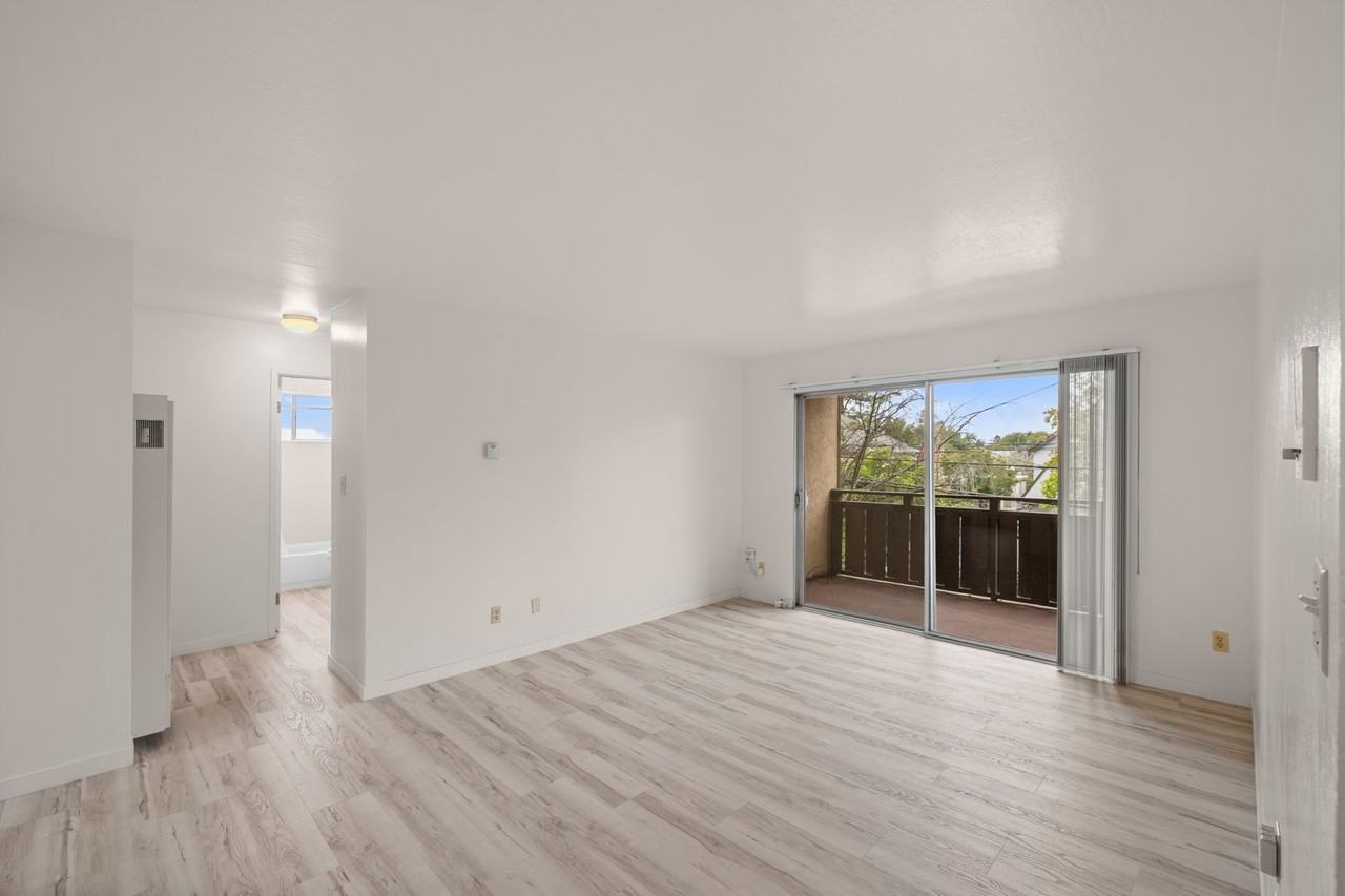1920 Francisco LLC - Photo 6 of 37
