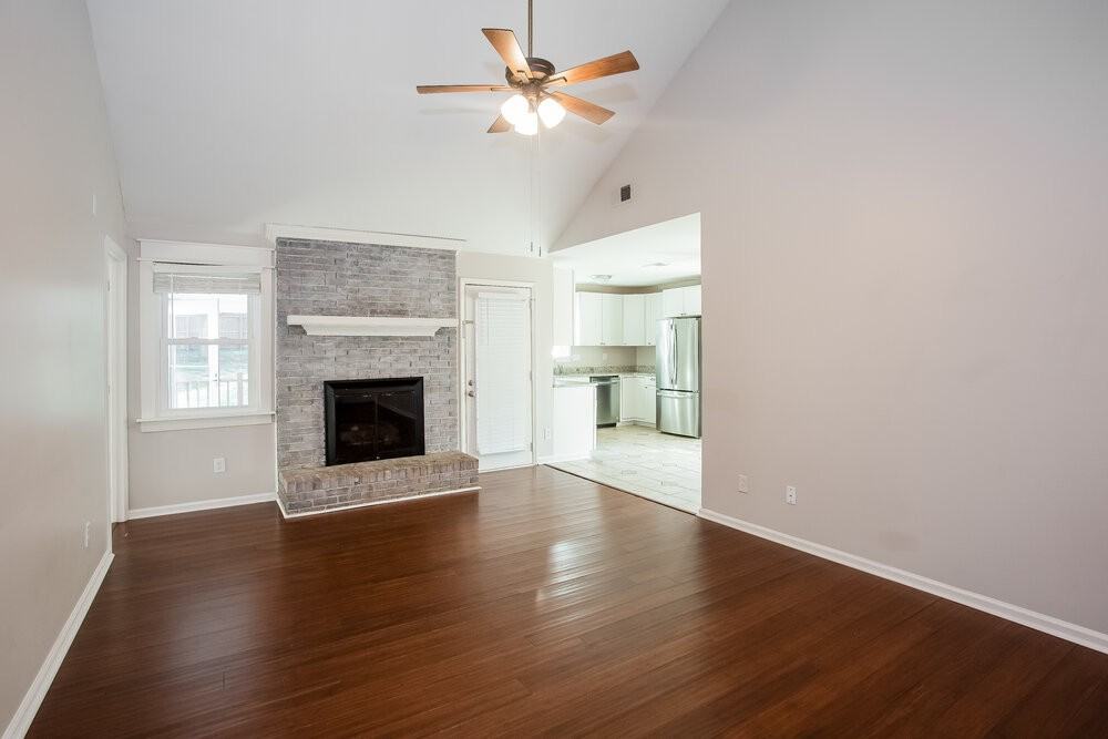 12907 Silbury Ln - Photo 5 of 16