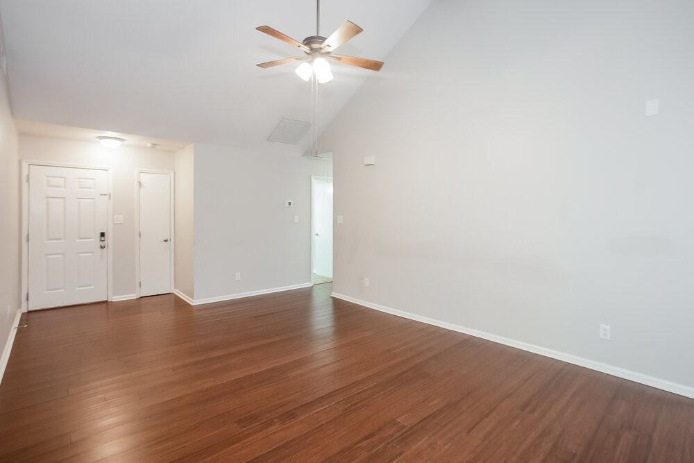 12907 Silbury Ln - Photo 6 of 16