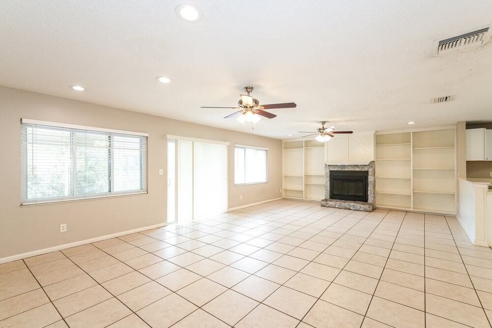 15709 Squirrel Tree Pl - Photo 6 of 16