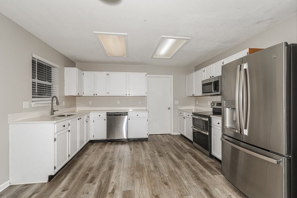 333 Sunburst Ln - Photo 7 of 17