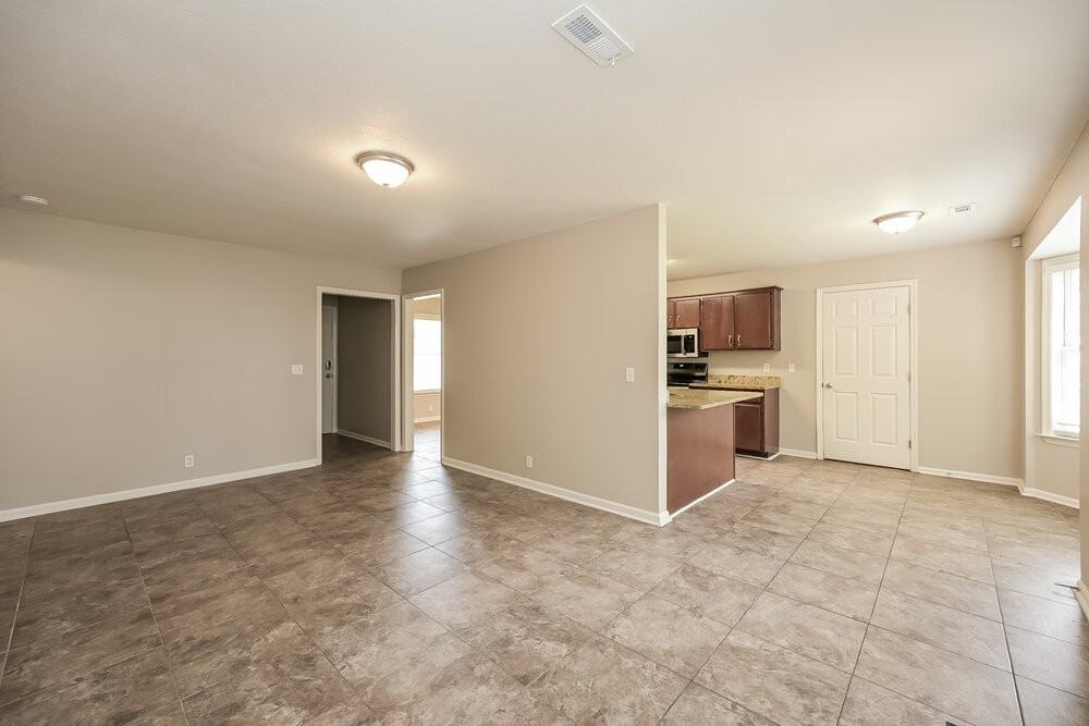 417 Country Village Dr - Photo 3 of 16
