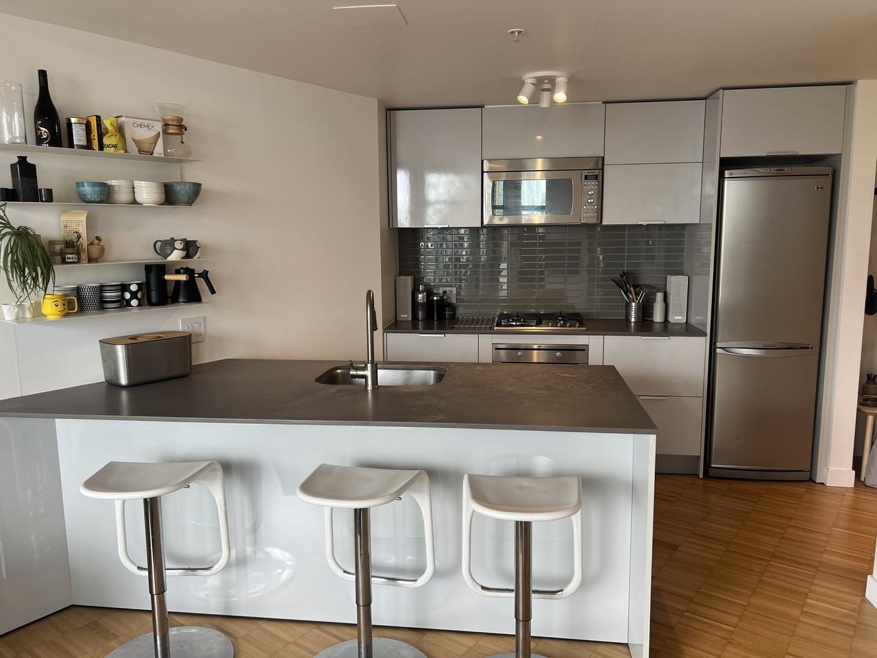 128 Cordova St W #2209 - Photo 4 of 15
