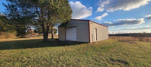 360 Oak Hill Dr - Photo 2 of 14