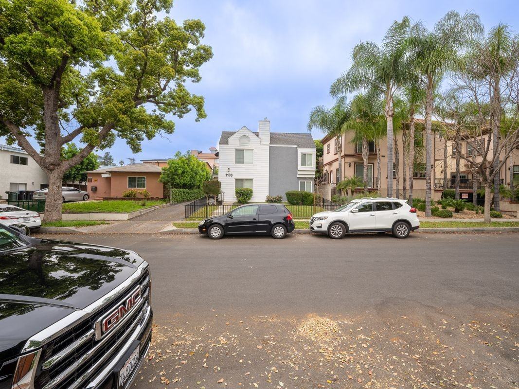 1103 W Angeleno Ave ##D - Photo 4 of 40