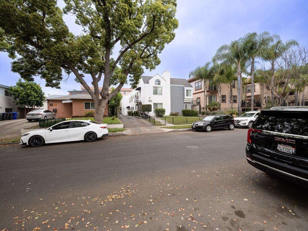 1103 W Angeleno Ave ##D - Photo 5 of 40