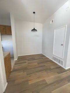 10540 Lakeside Dr N ##J - Photo 2 of 5