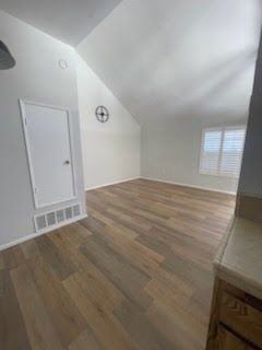 10540 Lakeside Dr N ##J - Photo 4 of 5