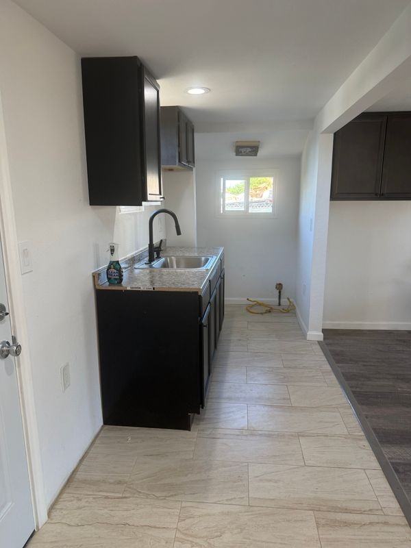 1227 Ogden St - Photo 2 of 6