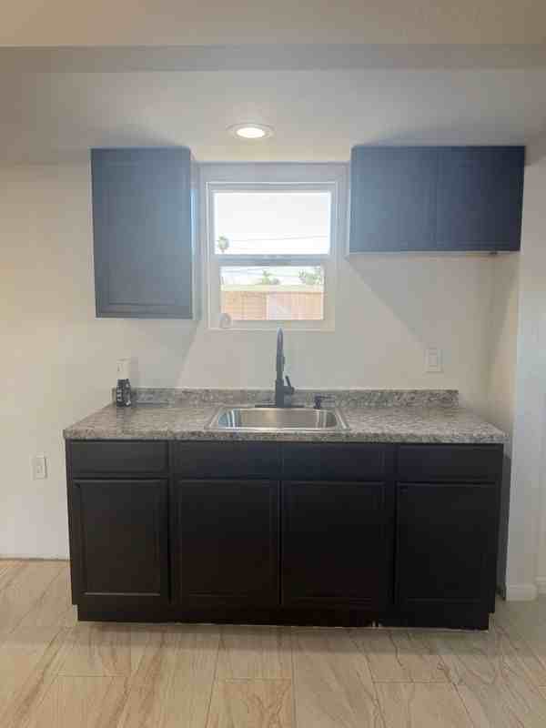 1227 Ogden St - Photo 3 of 6