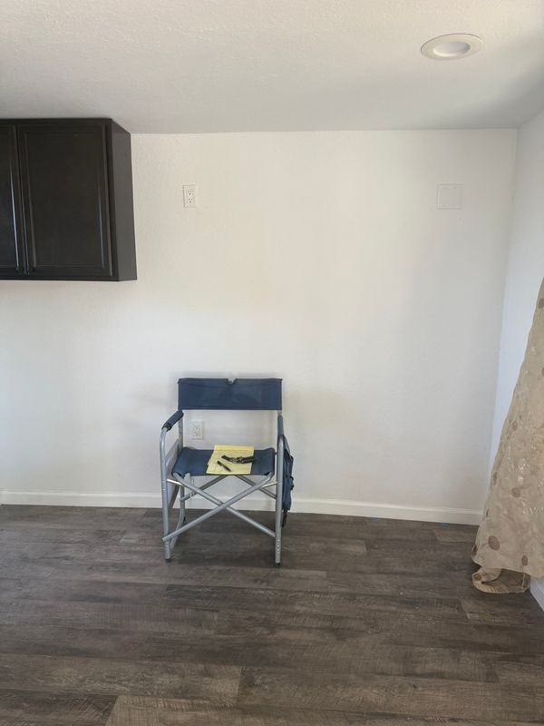 1227 Ogden St - Photo 5 of 6