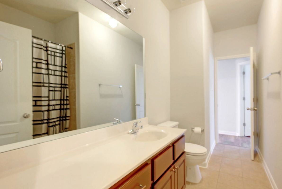 2605 Salorn Way - Photo 5 of 31