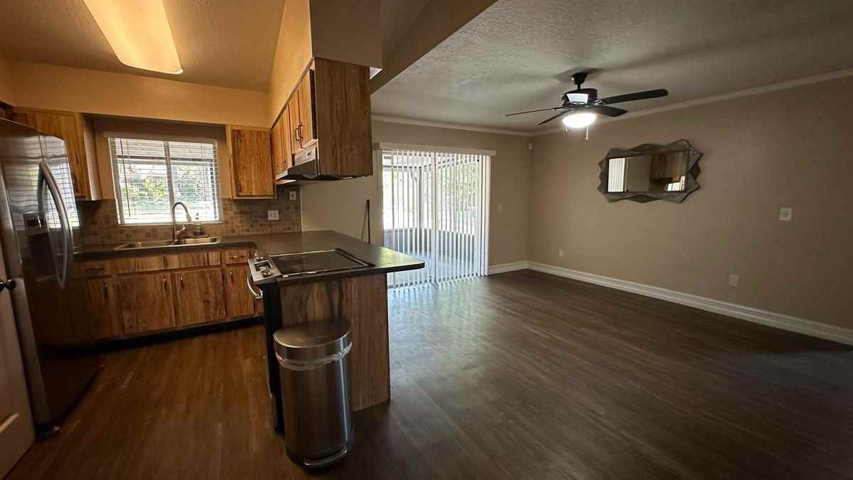 102 Winding Ridge Dr - Photo 2 of 5