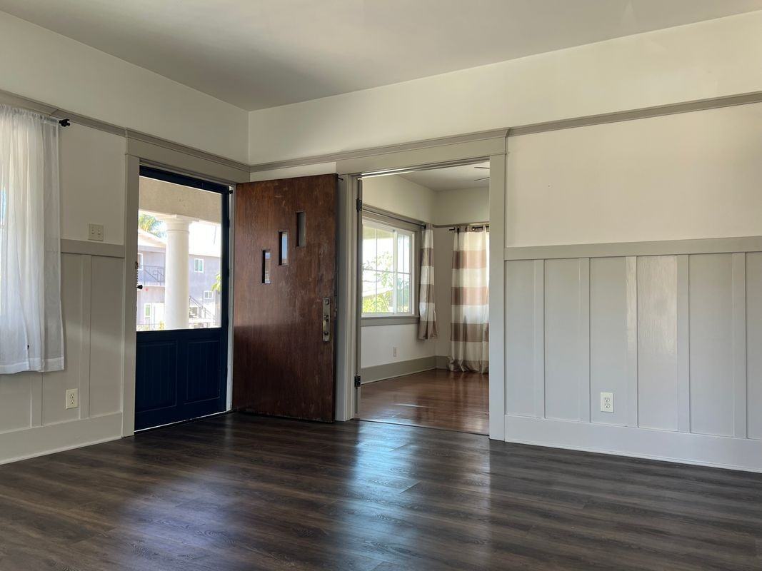 1231 W 9th St ##1 - Photo 2 of 17
