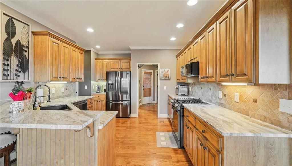 920 Hillyer High Rd - Photo 7 of 20