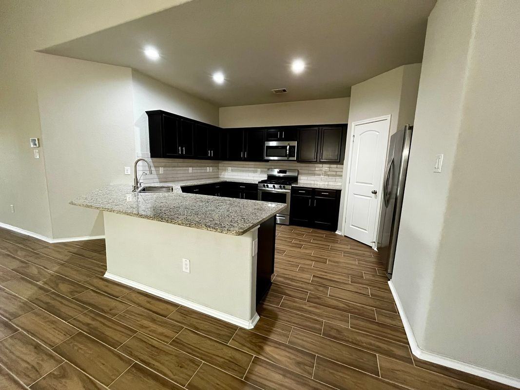 5443 Redwood Summit Ln - Photo 5 of 17