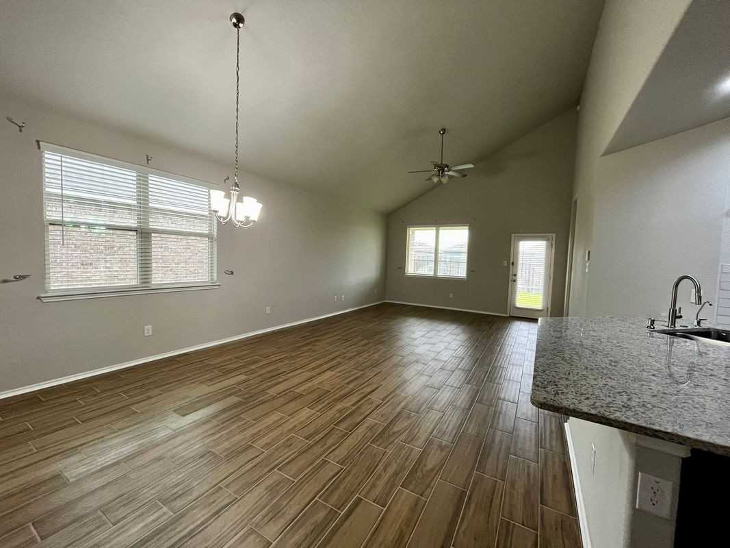 5443 Redwood Summit Ln - Photo 6 of 17