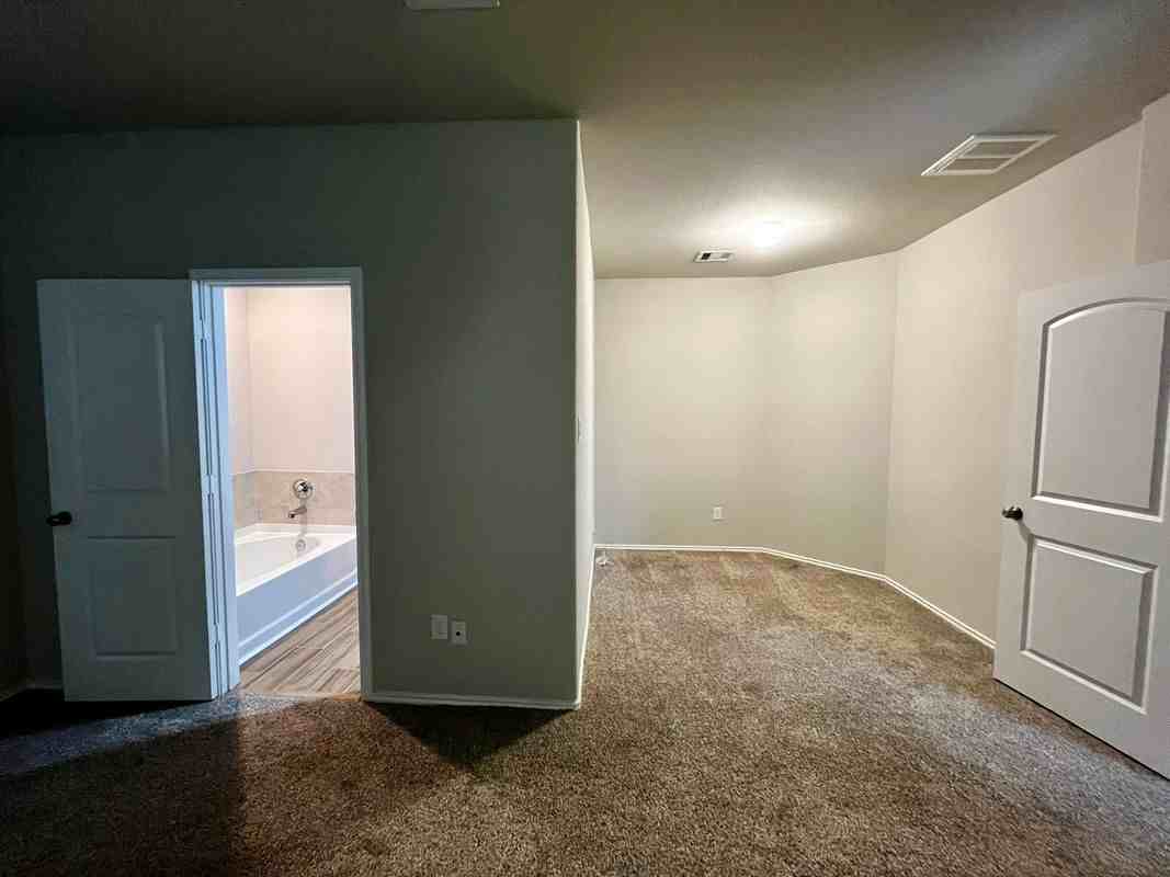 5443 Redwood Summit Ln - Photo 7 of 16