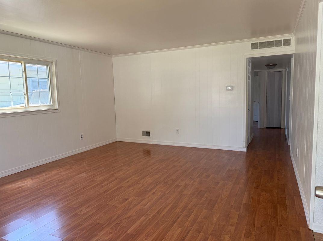 4810 Campbell St - Photo 2 of 17