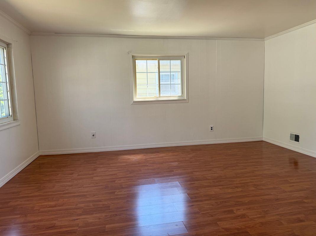 4810 Campbell St - Photo 3 of 17