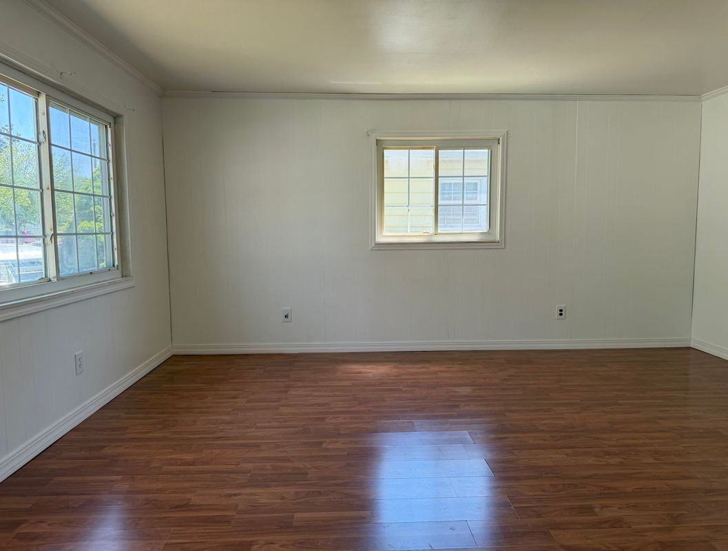 4810 Campbell St - Photo 5 of 17